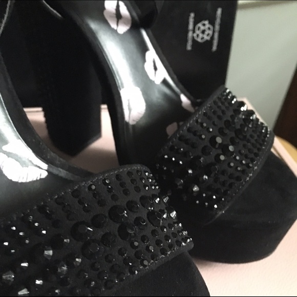 Juicy Couture Black Rhinestone Platform High Heels - Picture 4 of 4