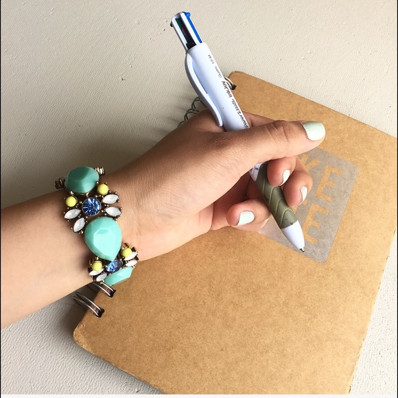 Cute handmade neon bracelet - Picture 2 of 4