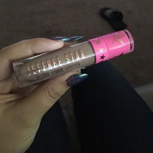 Jeffree Star Velour Liquid Lipstick Posh Spice