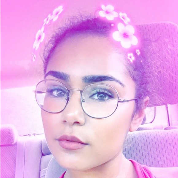 Meet your Posher, Mikayla