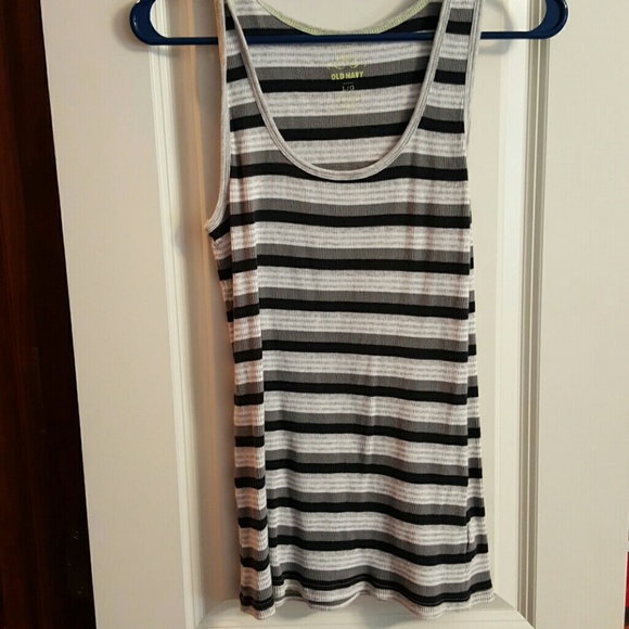 Black and gray Old Navy tank top