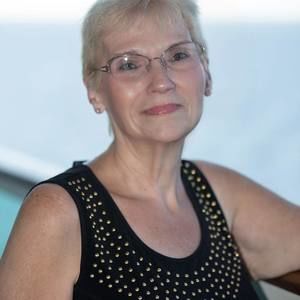 Meet your Posher, Sandra