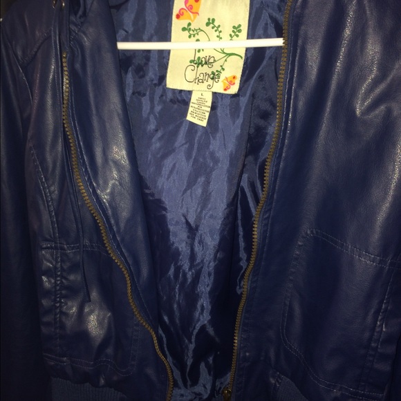Jacket - Picture 3 of 4