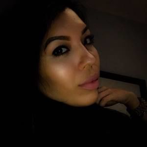 Meet your Posher, Cynthia