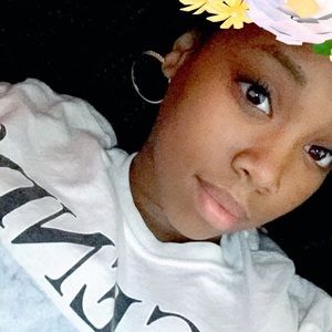 Meet your Posher, Sidney