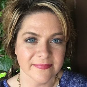 Meet your Posher, Diania