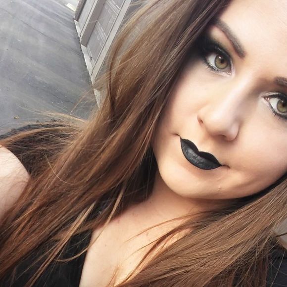 Meet your Posher, Stacey