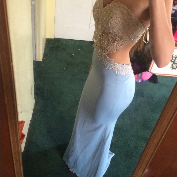 Gorgeous prom dress!! - Picture 2 of 2
