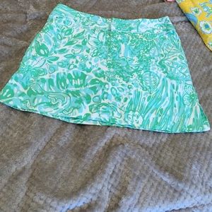 Green and white Lilly Pulitzer skort, size 0