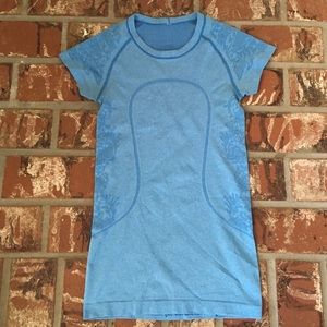 Lulu lemon workout tee