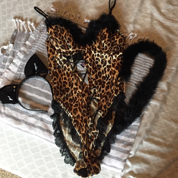 Victoria secret cat leopard  lingerie /costume