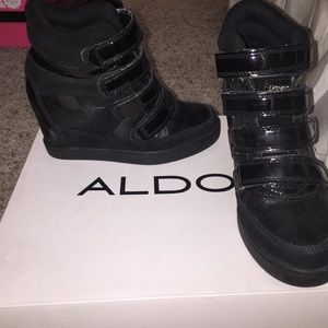 Aldo Velcro black sneaker wedge