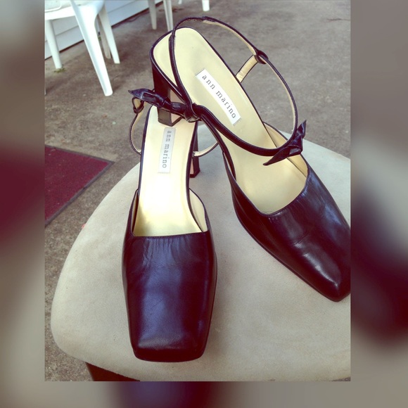 Ann Marino high heel pump