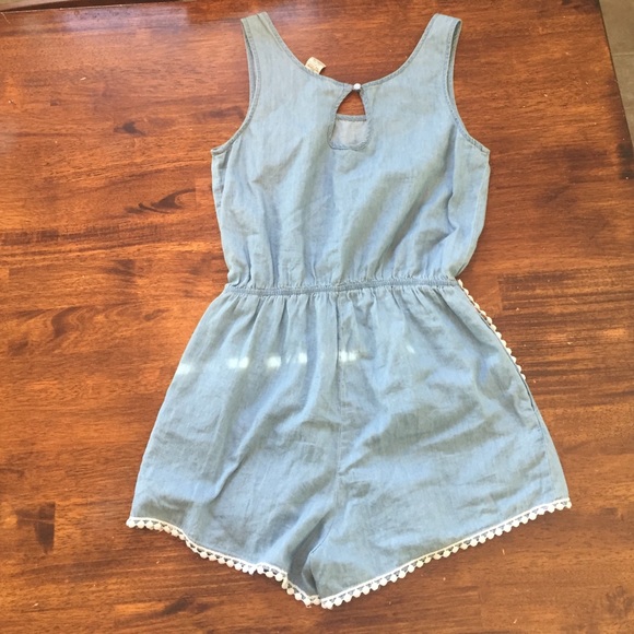 Romper - Picture 2 of 4