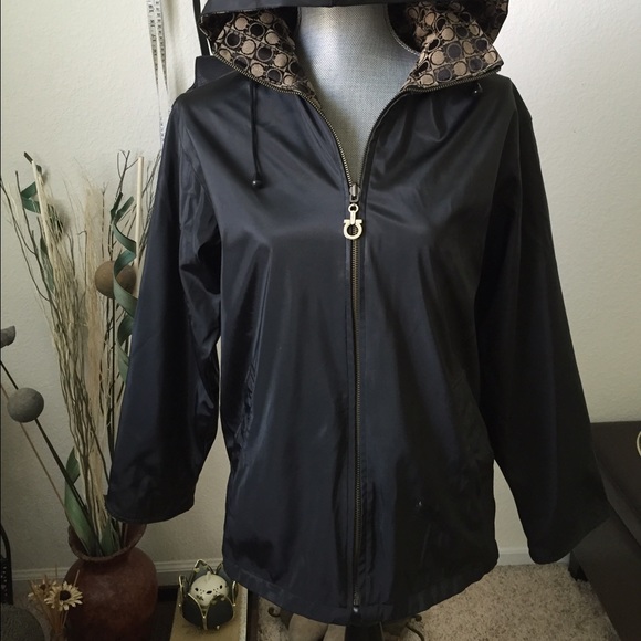 Gorgeous black jacket good design