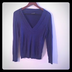 Super comfortable express v-neck