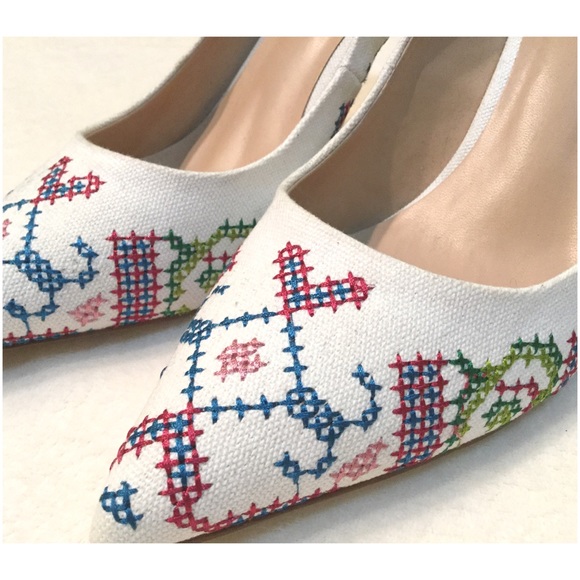 Anthropologie Embroidered Shoes 3 X HP🎊 - Picture 3 of 4