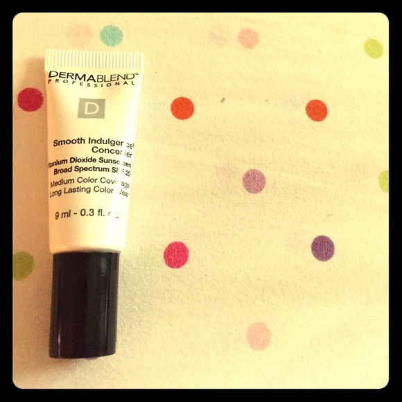 DERMABLEND Smooth Indulgence Concealer