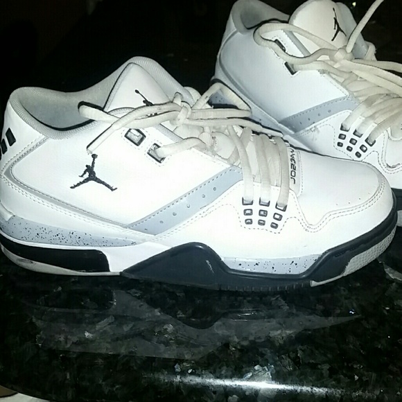 Jordan Flight 23 Boys' Grade School - Picture 2 of 4