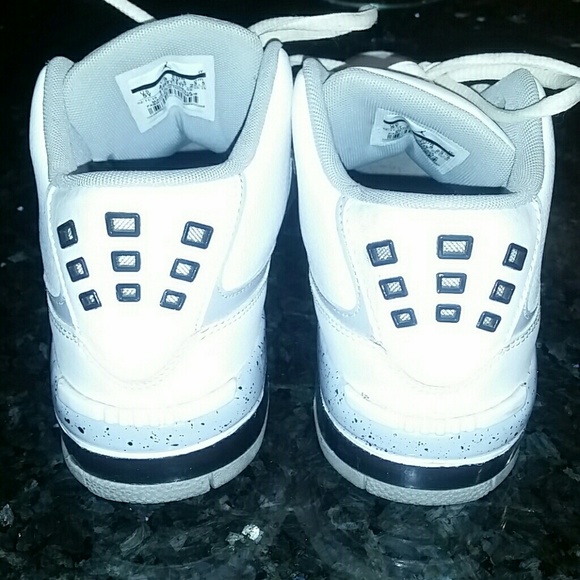 Jordan Flight 23 Boys' Grade School - Picture 3 of 4