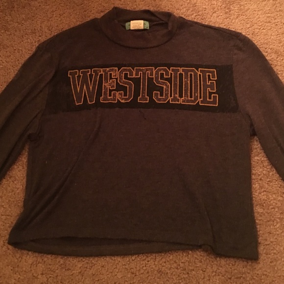 long sleeve crop top