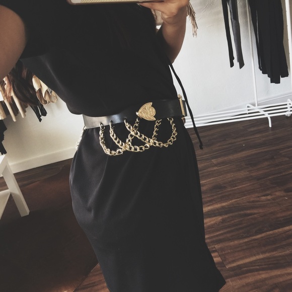 • Adeline Chain-linked Belt • - Picture 3 of 4