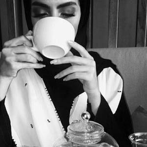 Meet your Posher, Huda