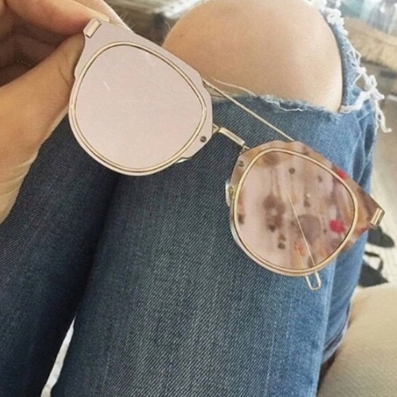 Flat Top Pink Mirrored Sunglasses - Picture 3 of 3