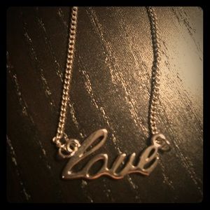 Simple and pretty love necklace - OS - Silver