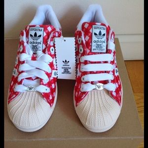 Adidas LIMITED EDITION SUPERSTAR-ladies size 6-1/2