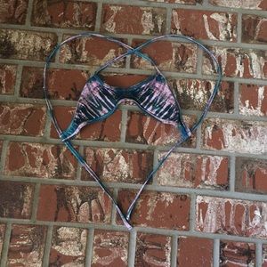 Jolyn x Mallyce tie-dye vent top