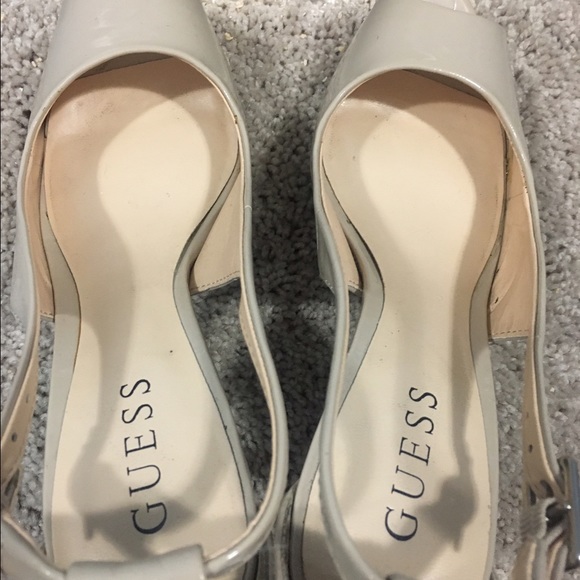 Size 7 guess open toe heels. - Picture 2 of 3