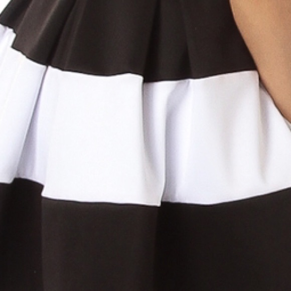 Black White Striped Midi Skirt in Scuba Fabric - Picture 3 of 4