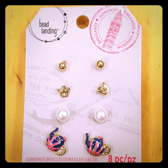 4 Pairs of Earrings
