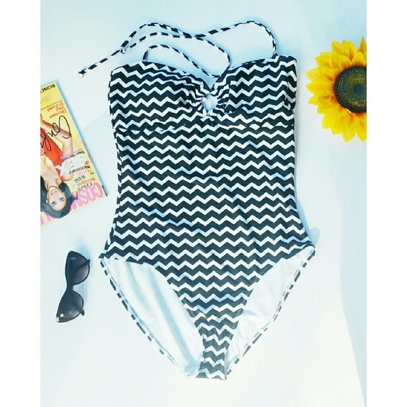 Old Navy Other - Old Navy One Piece swimsuit