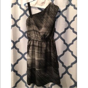 GAP Black & White One Shoulder Cocktail Dress GAP Black & White One Shoulder Cocktail Dress