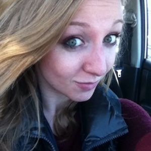 Meet your Posher, Liz