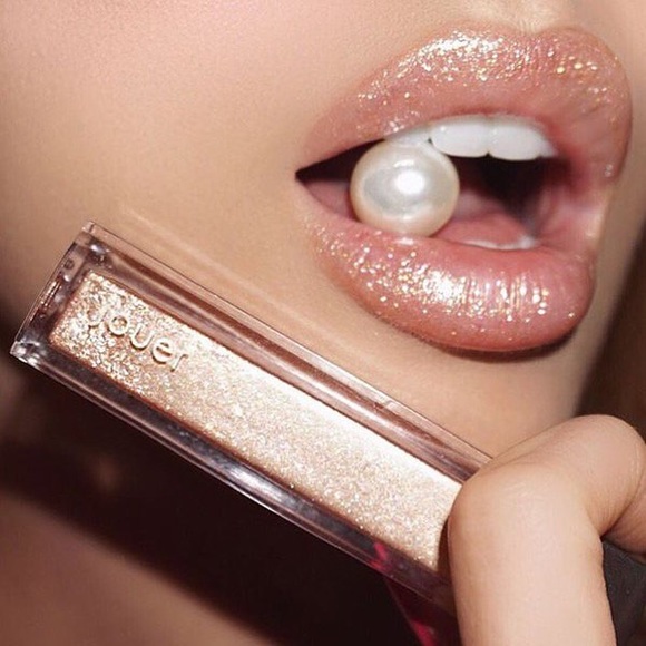 Jouer skinny dip lip topper