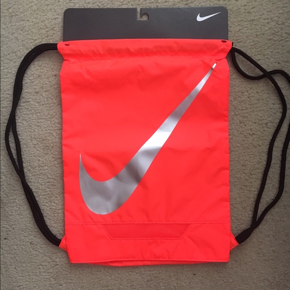 NWT Coral Nike Drawstring Bag