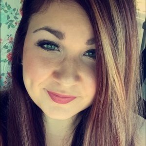 Meet your Posher, Vanessa