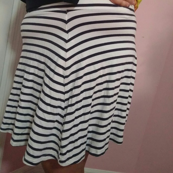 Striped skirt - Picture 3 of 4