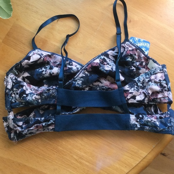 Free people "wrap it up" bra NWT - Picture 4 of 4