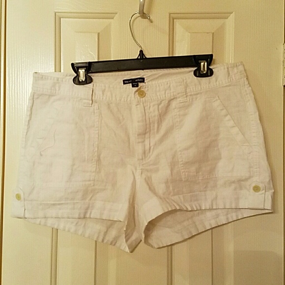 Gap Aubrey linen shorts