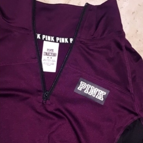 SOLD. 🚫Maroon ultimate jacket Victoria secret - Picture 2 of 3