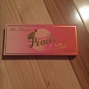 SWEET PEACH PALETTE