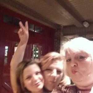 Meet your Posher, Nadja