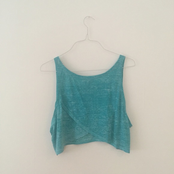 teal crop. - Picture 3 of 4