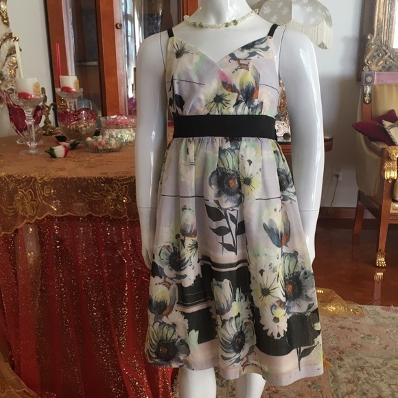A floral spaghetti straps, kids dress - Picture 1 of 3