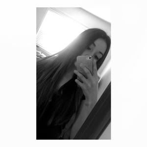 Meet your Posher, Yaneli