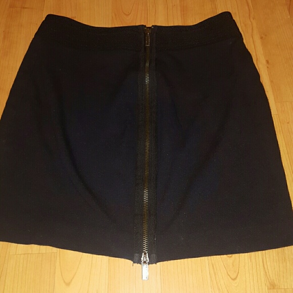 BCBG Double zipper back skirt - Picture 4 of 4